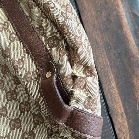 Gucci GG Canvas Medium Abbey Shoulder Bag - Picture 11 of 11